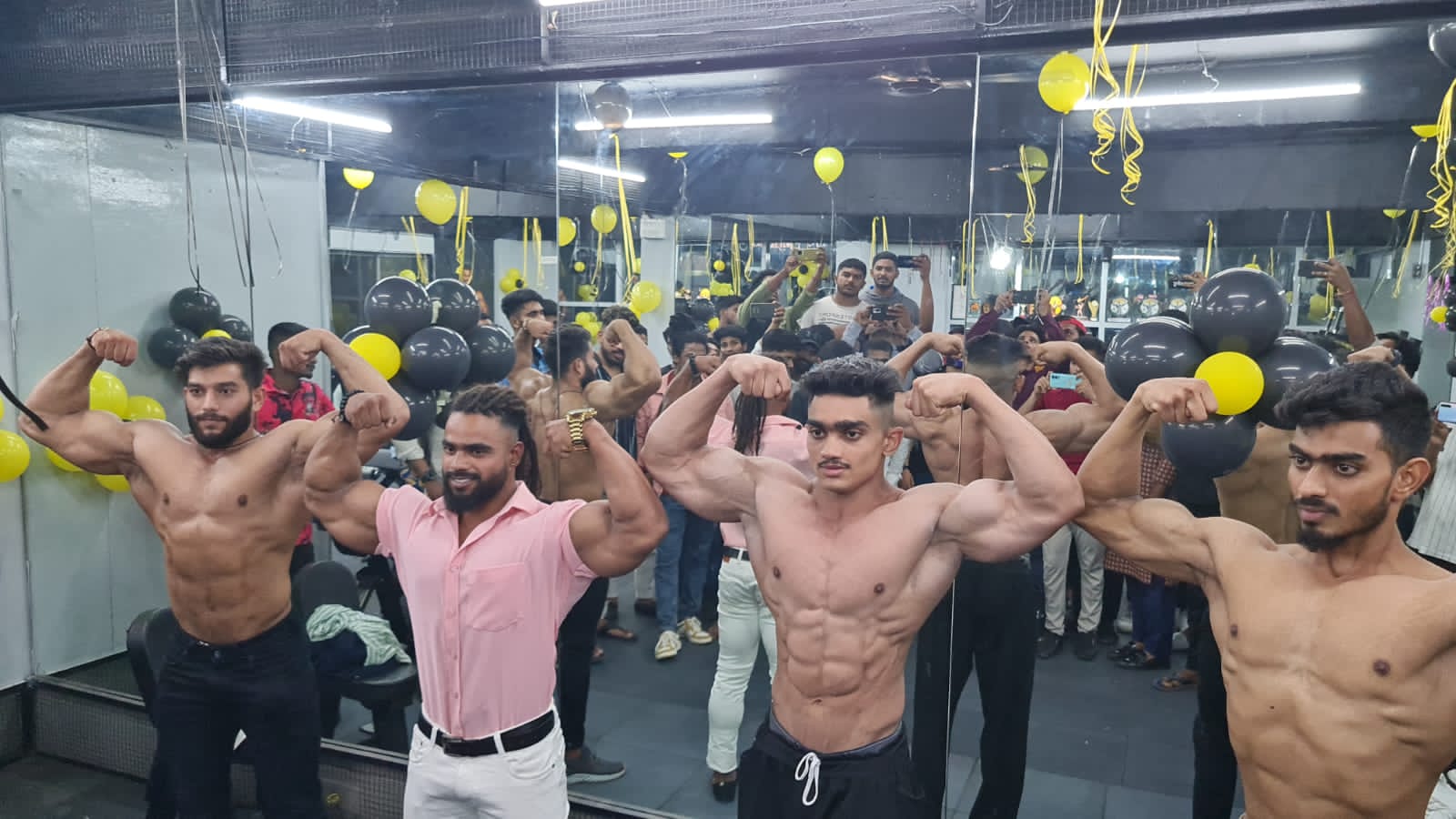 AK Fitness Studio gym facility photo 4