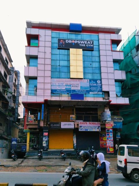 DropSweat The Gym Mehdipatnam gym facility photo 5, 4th Floor, 12-2-831/9/1 Dorato Avenue, X Road, opposite Vani College, MIGH Colony, Murad Nagar, Hyderabad, Telangana 500006, India