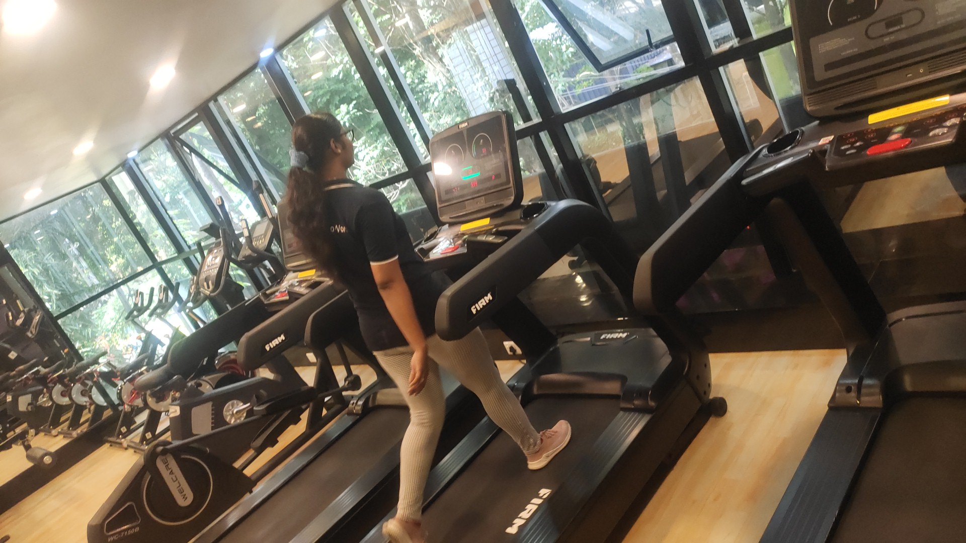 Health & Fitness GYM gym facility photo 5, 18, 1st Cross Rd, KHB Colony, Koramangala 8th Block, Koramangala, Bengaluru, Karnataka 560030, India