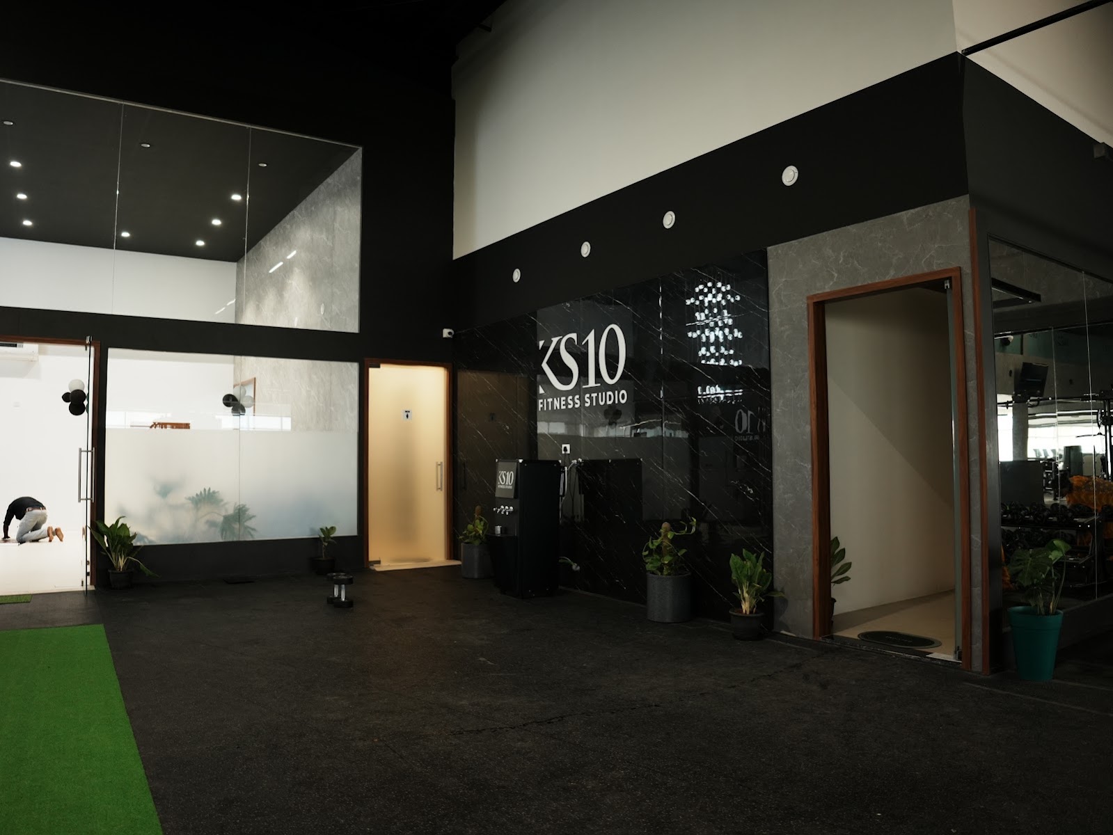 KS10 Fitness Studio gym facility photo 3, 3rd floor, Udhayam Arcade, above Zudio, near Reliance Petrol Bunk, Bharathi Nagar, Vidyalayam, Tiruppur, Tamil Nadu 641605, India