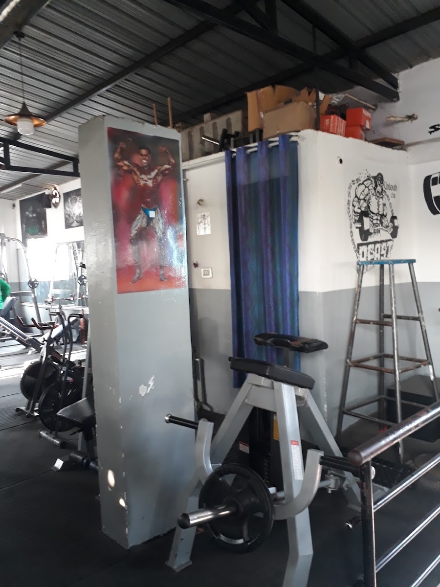 Muscle Fitness Gym.. gym facility photo 5, 214, Narayan Pillai St, Bharati Nagar, Shivaji Nagar, Bengaluru, Karnataka 560001, India