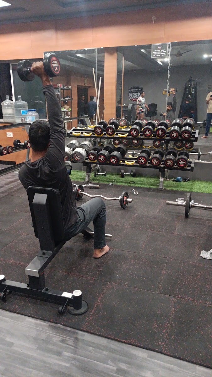 PR Fitness Club gym facility photo 2, Hotel Basant Residency, 4th Main Rd, Gandhi Nagar, Bengaluru, Karnataka 560009, India