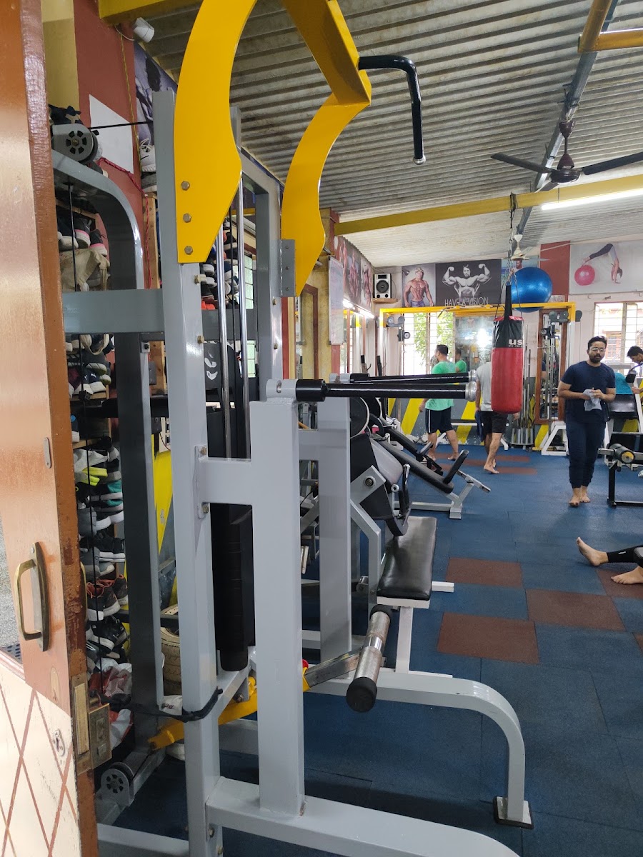 Sri Maruti Fitness Gym gym facility photo 1, 7th Main Rd, Defence Colony, Vinayaka Nagar, Kattigenahalli, Bengaluru, Karnataka 560063, India