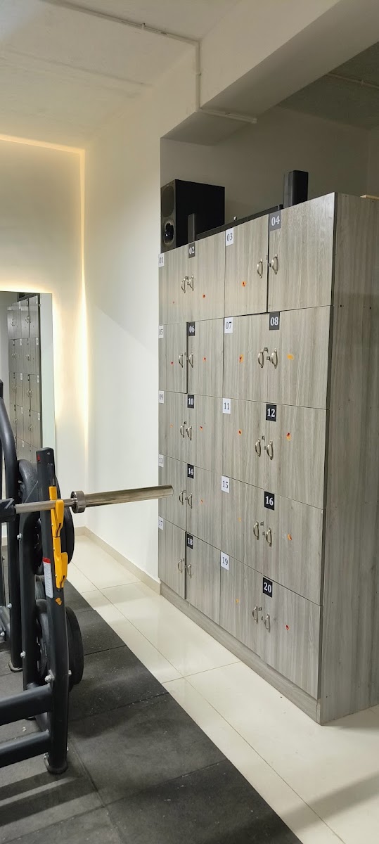 WeLLFIT GYM gym facility photo 5, 4th floor, Riqueza Sumeru, College Rd, M V Extenstion, Hoskote, Bengaluru, Karnataka 562114, India