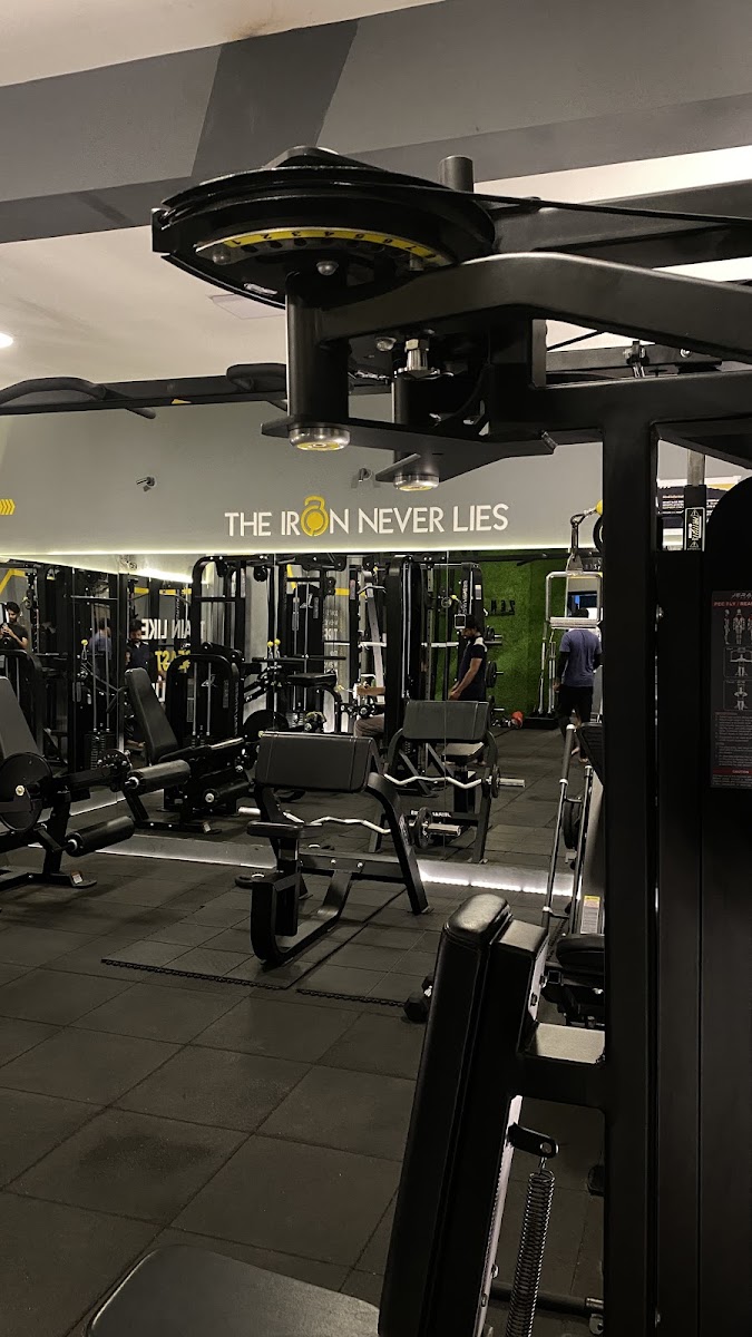 ZENERGY FITNESS CLUB - Saligramam gym facility photo 3, #2,First floor, Dasarathapuram First street, Saligramam, Chennai-600 093, Saligrammam, Dasaratha Puram, Annamalai Colony, Chennai, Tamil Nadu 600093, India